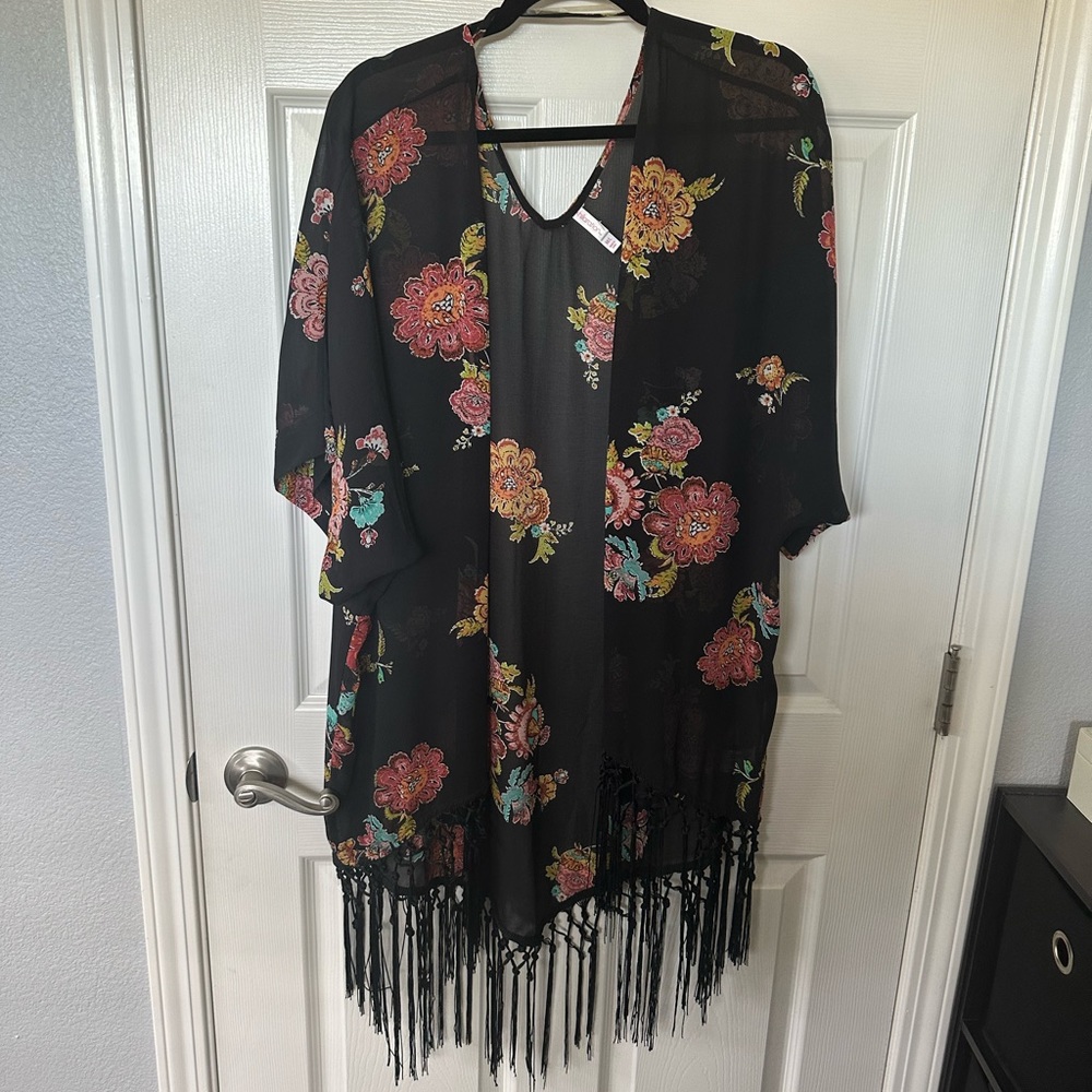 Xhilaration Floral Shawl